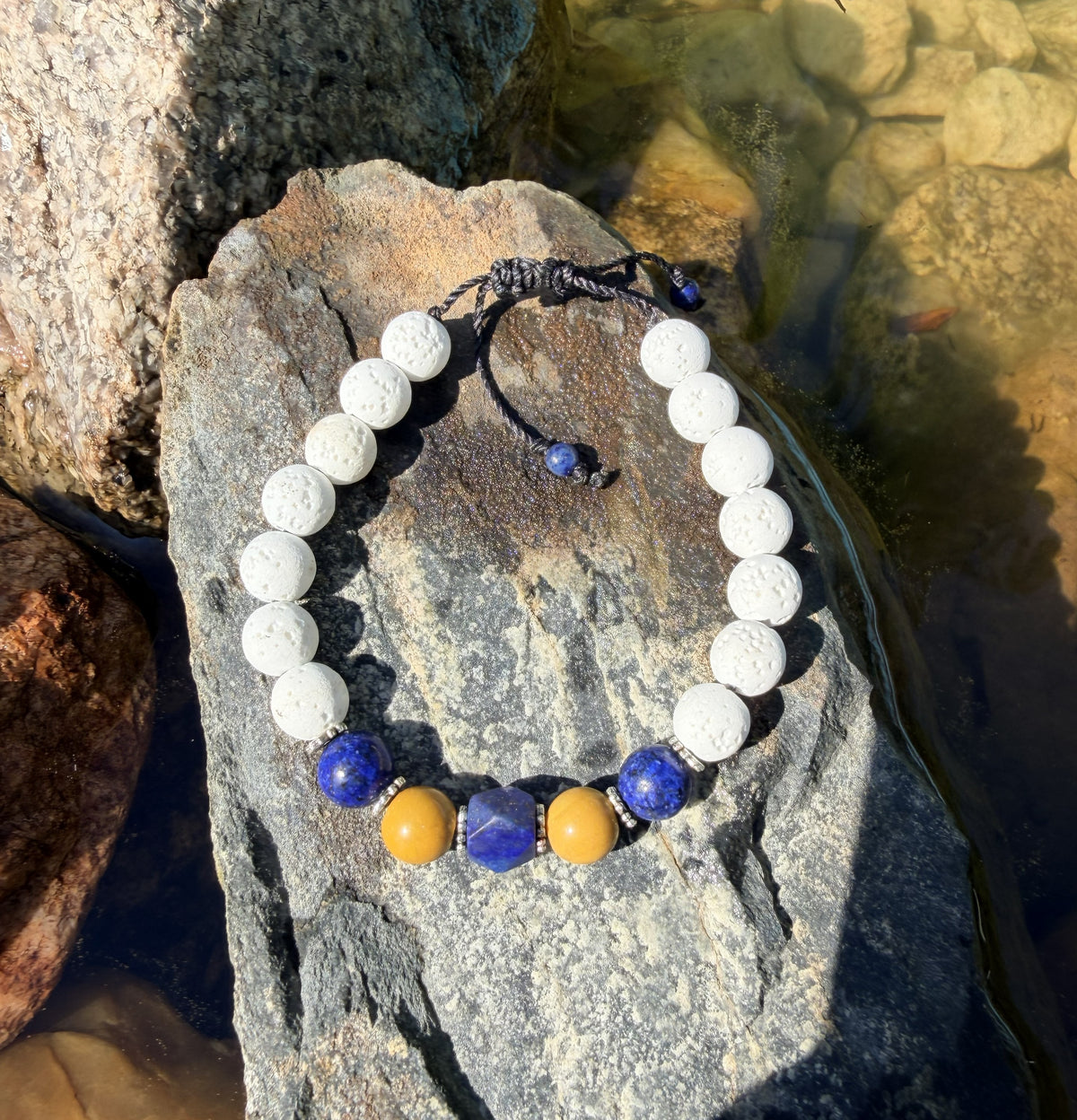0009 - White lava with yellow mookaite & lapis lazuli