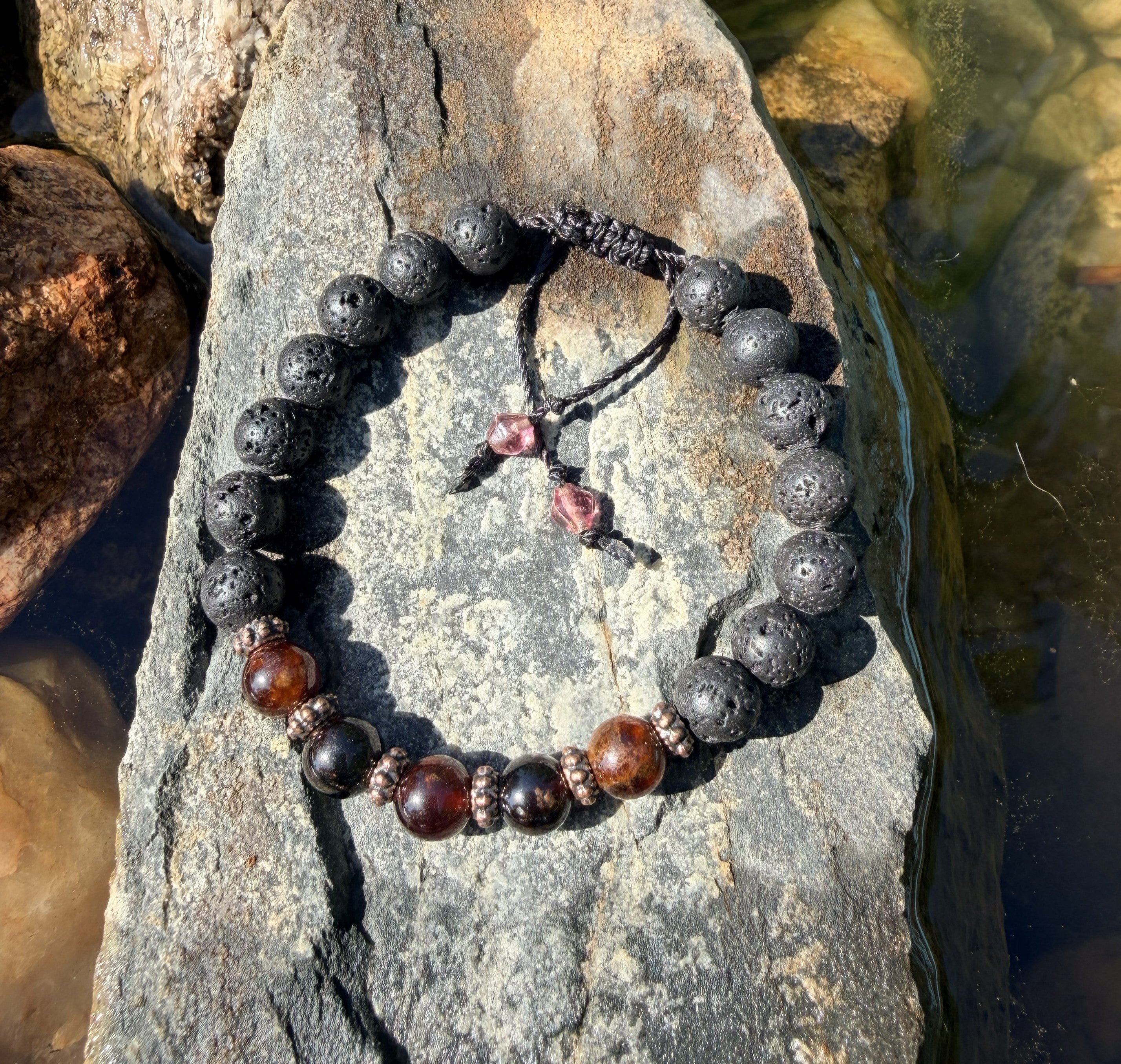 0016 - Black lava with garnet