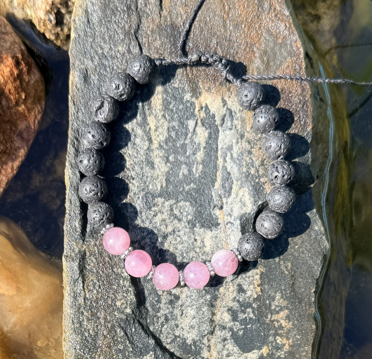 0028 - Black lava with rose quartz